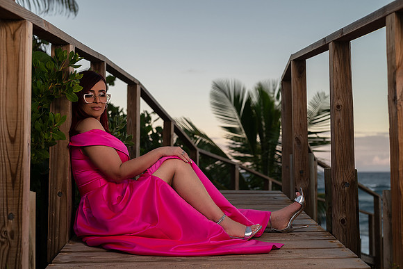 Fotografía de cumpleaños en paseo tablado de Jobos, Isabela, Puerto Rico