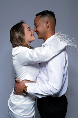 Sesión romántica en estudio de pareja en Puerto Rico