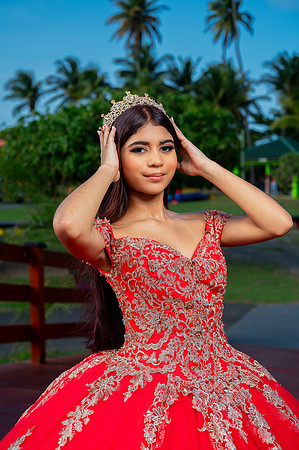 retrato pre quinceañera Puerto Rico vestido elegante rojo