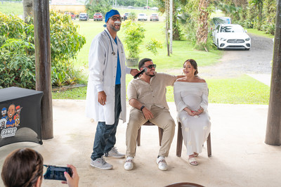 Bamby la Comedia durante baby shower en Añasco Puerto Rico