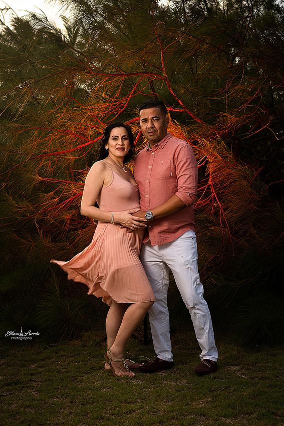 La sesión de maternidad de Diane y Natanael fue todo un éxito. Diane lucio su hermosa barriguita y felicidad.