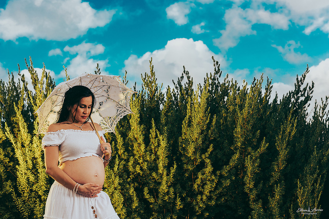 La sesión de maternidad de Diane y Natanael fue todo un éxito. Diane lucio su hermosa barriguita y felicidad.