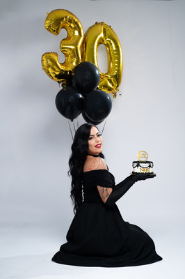 Bizcocho de cumpleaños decorado para sesión fotográfica en Puerto Rico